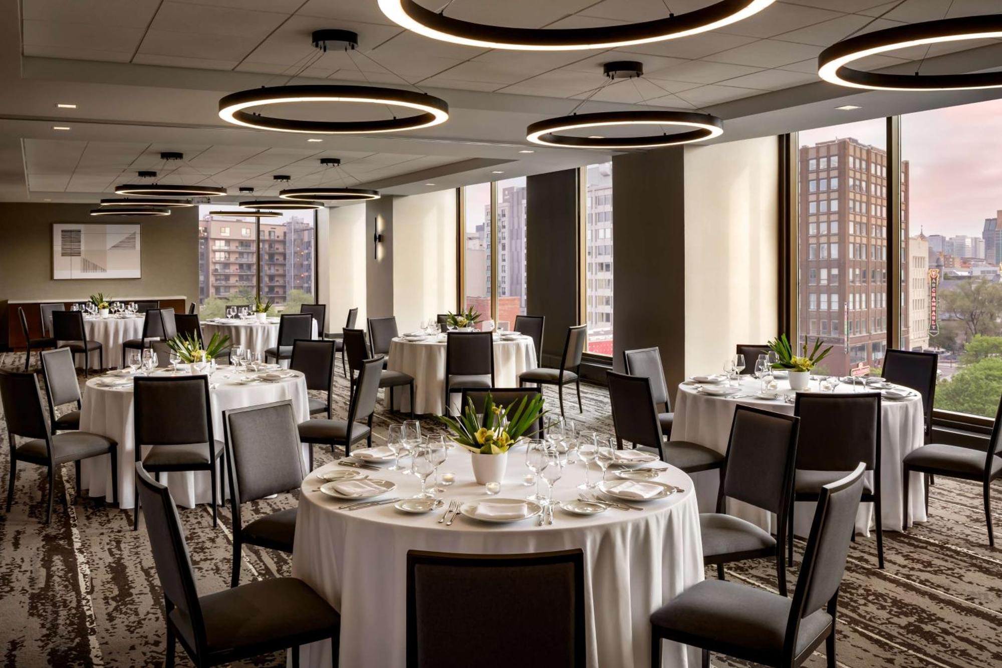 Hyatt Place Montreal - Downtown Exterior photo