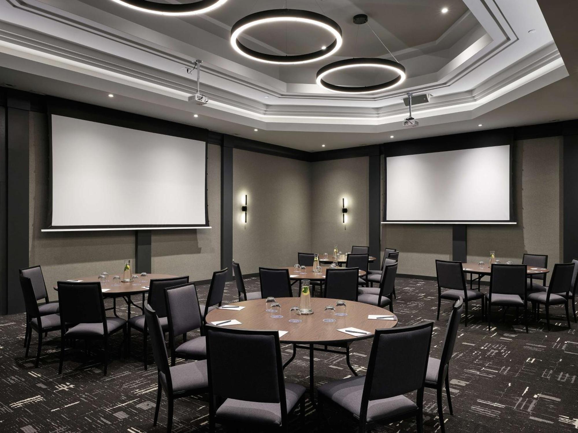 Hyatt Place Montreal - Downtown Exterior photo